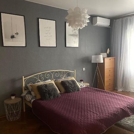 Apartment For A Pleasant Stay Odesa Exterior foto